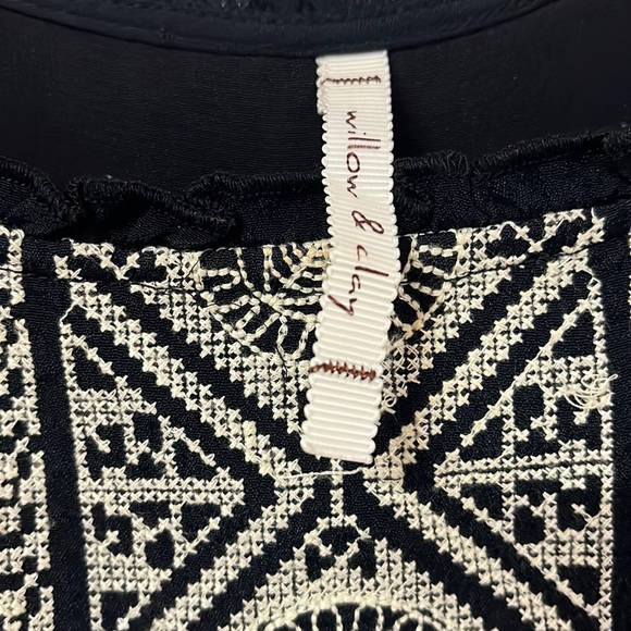 Willow and clay size Medium. Tiers two layers Rayon dress - Picture 3 of 6